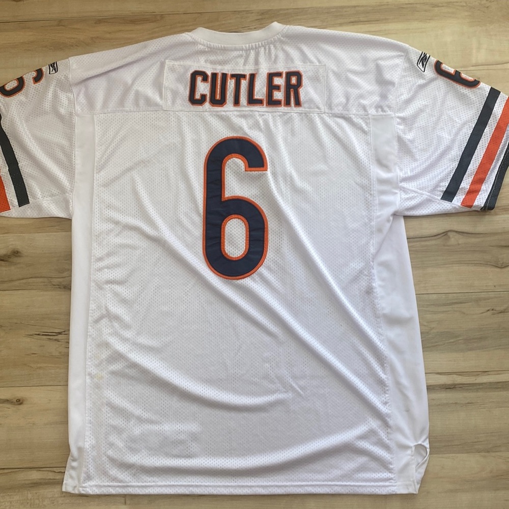NFL Reebok Size 56 Bears Cutler 6 White Jersey.